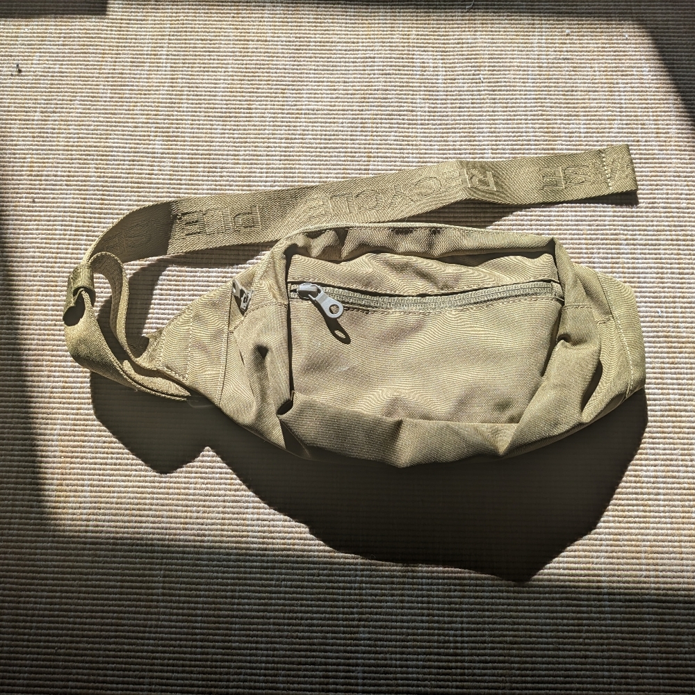 Girlfriend Collective Fanny Pack Green
